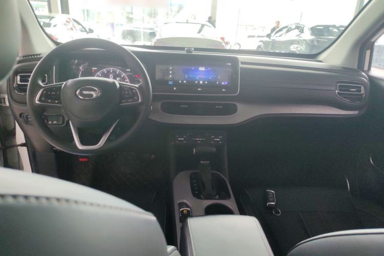 Used GAC Trumpchi GS3 2022 POWER 270T Automatic Luxury Edition Center Console