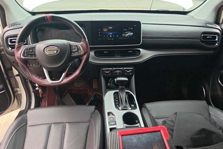 Used GAC Trumpchi GS3 2022 POWER 270T Automatic Luxury Edition Center Console