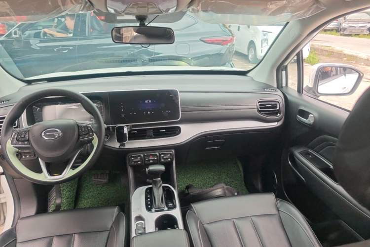 Used GAC Trumpchi GS3 2022 POWER 270T Automatic Luxury Edition Center Console