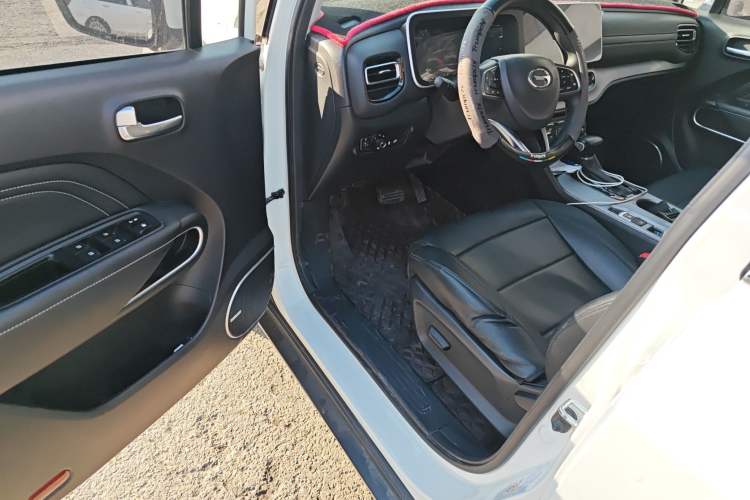 Used GAC Trumpchi GS3 2022 POWER 270T Automatic Luxury Edition Driver Seat
