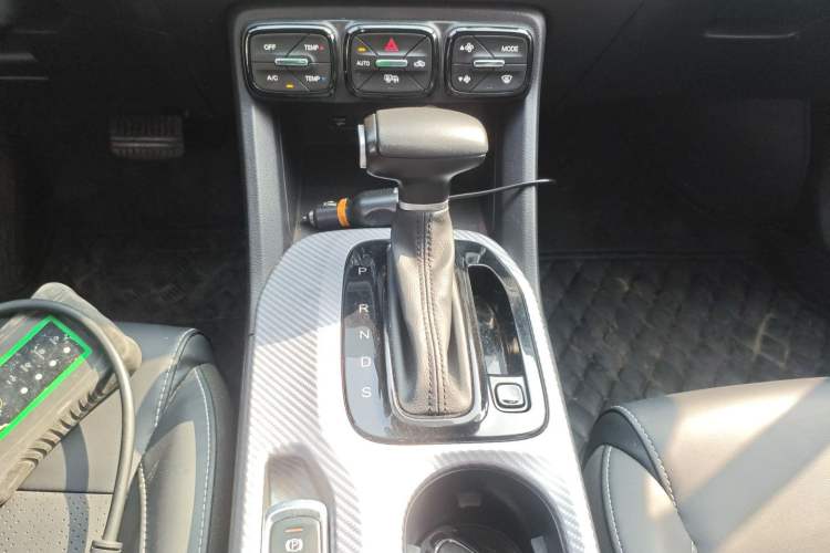 Used GAC Trumpchi GS3 2022 POWER 270T Automatic Luxury Edition Gear Lever