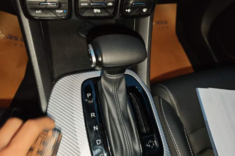 Used GAC Trumpchi GS3 2022 POWER 270T Automatic Luxury Edition Gear Lever