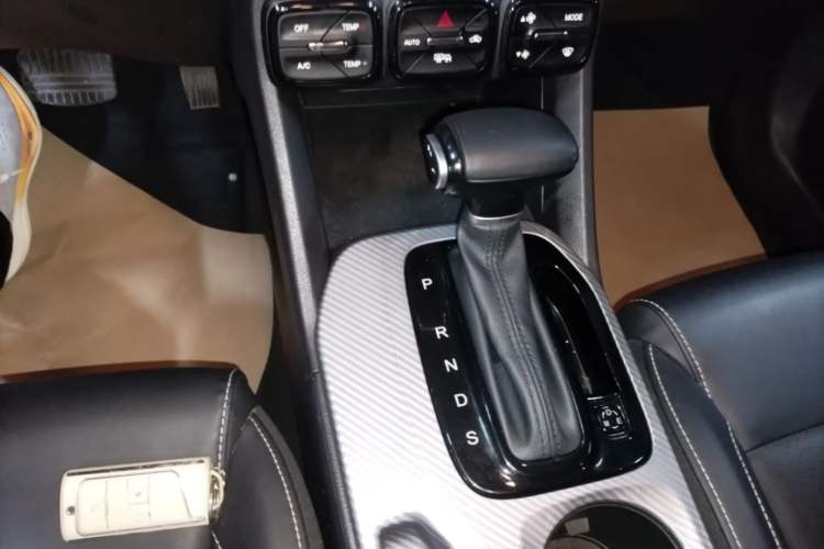 Used GAC Trumpchi GS3 2022 POWER 270T Automatic Luxury Edition Gear Lever