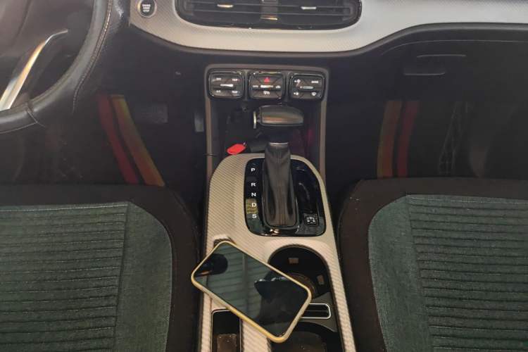 Used GAC Trumpchi GS3 2022 POWER 270T Automatic Luxury Edition Gear Lever