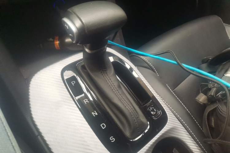 Used GAC Trumpchi GS3 2022 POWER 270T Automatic Luxury Edition Gear Lever