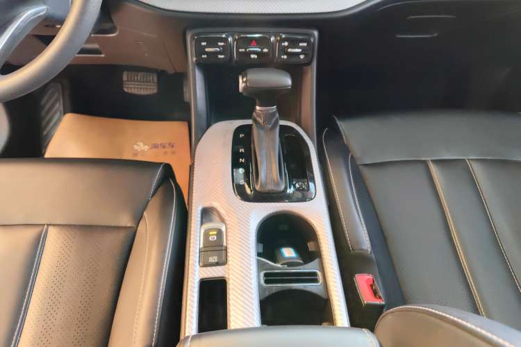 Used GAC Trumpchi GS3 2022 POWER 270T Automatic Luxury Edition Gear Lever