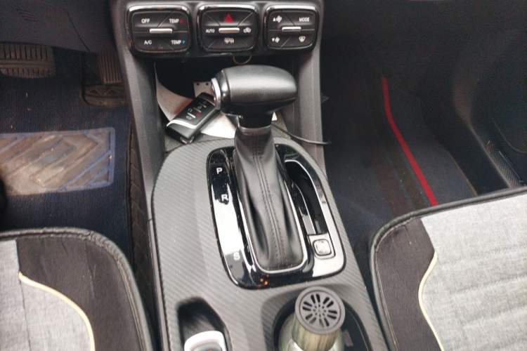 Used GAC Trumpchi GS3 2022 POWER 270T Automatic Luxury Edition Gear Lever