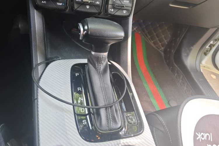 Used GAC Trumpchi GS3 2022 POWER 270T Automatic Sporty Edition Gear Lever