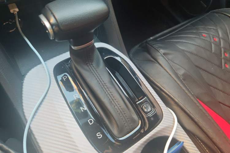 Used GAC Trumpchi GS3 2022 POWER 270T Automatic Luxury Edition Gear Lever