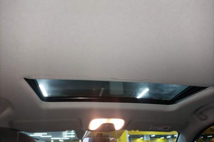 Used GAC Trumpchi GS3 2022 POWER 270T Automatic Luxury Edition Headliner
