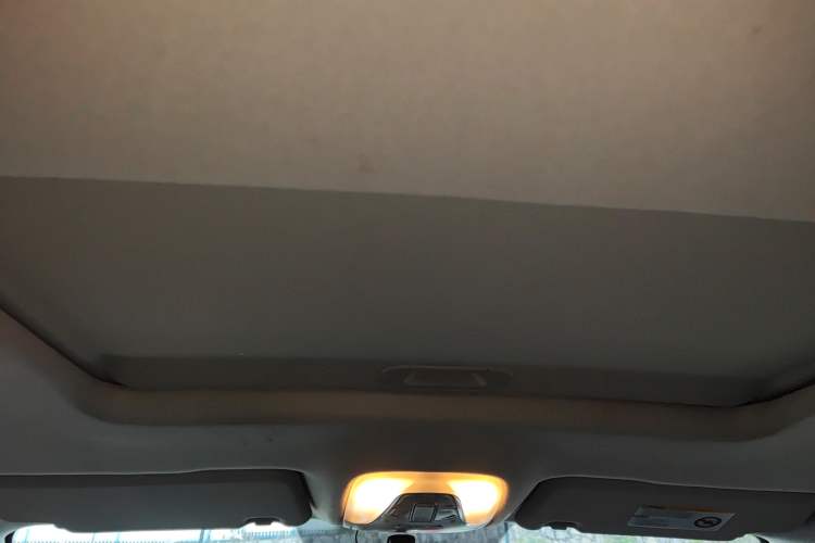 Used GAC Trumpchi GS3 2022 POWER 270T Automatic Luxury Edition Headliner