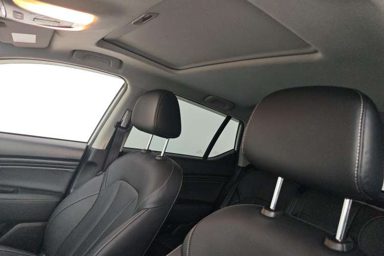 Used GAC Trumpchi GS3 2022 POWER 270T Automatic Luxury Edition Headliner
