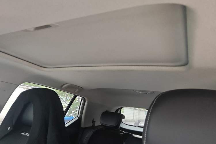Used GAC Trumpchi GS3 2022 POWER 270T Automatic Luxury Edition Headliner