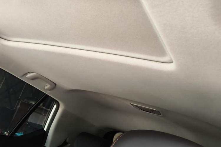 Used GAC Trumpchi GS3 2022 POWER 270T Automatic Luxury Edition Headliner