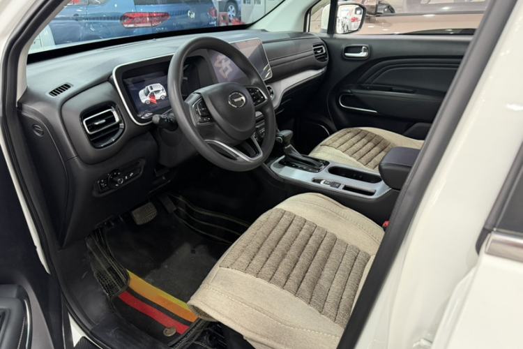 Used GAC Trumpchi GS3 2022 POWER 270T Automatic Luxury Edition Interior 2