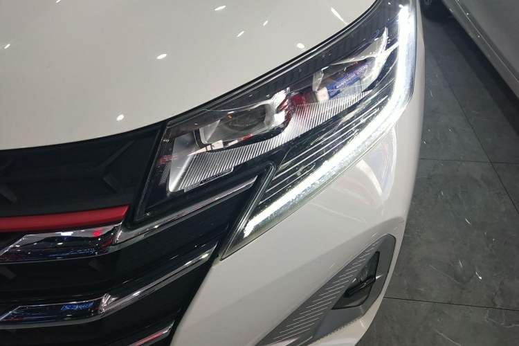 Used GAC Trumpchi GS3 2022 POWER 270T Automatic Luxury Edition Left Front Headlight