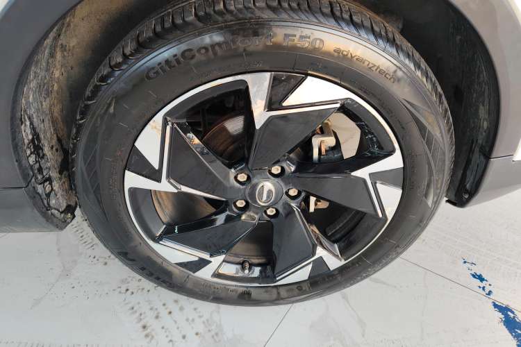 Used GAC Trumpchi GS3 2022 POWER 270T Automatic Luxury Edition Left Front Wheel Hub