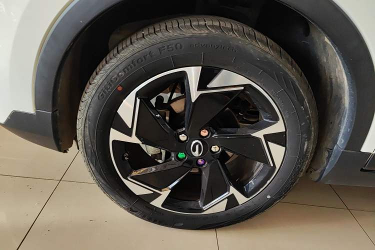 Used GAC Trumpchi GS3 2022 POWER 270T Automatic Luxury Edition Left Front Wheel Hub