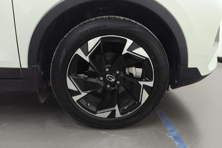 Used GAC Trumpchi GS3 2022 POWER 270T Automatic Luxury Edition Left Front Wheel Hub