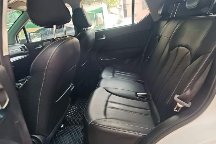 Used GAC Trumpchi GS3 2022 POWER 270T Automatic Luxury Edition Left Rear Seat