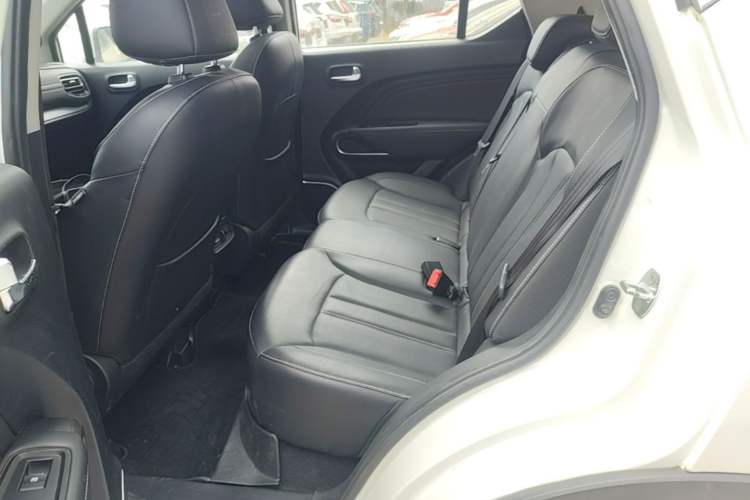 Used GAC Trumpchi GS3 2022 POWER 270T Automatic Luxury Edition Left Rear Seat