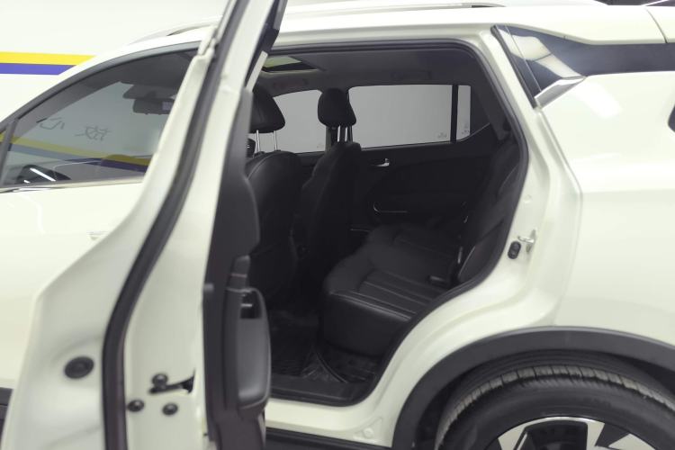 Used GAC Trumpchi GS3 2022 POWER 270T Automatic Luxury Edition Left Rear Seat