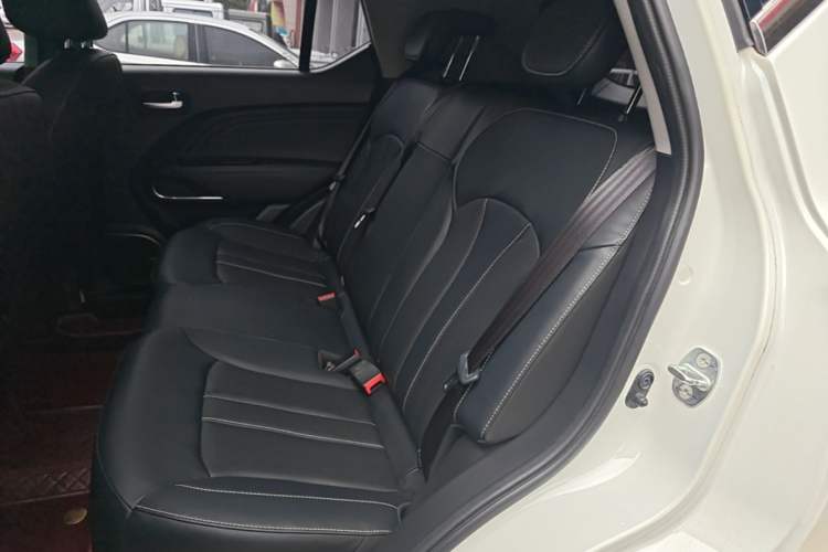 Used GAC Trumpchi GS3 2022 POWER 270T Automatic Luxury Edition Left Rear Seat
