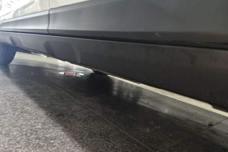 Used GAC Trumpchi GS3 2022 POWER 270T Automatic Luxury Edition Left Side Sill