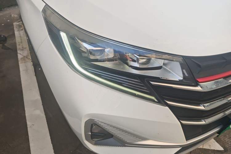 Used GAC Trumpchi GS3 2022 POWER 270T Automatic Luxury Edition Right Front Headlight