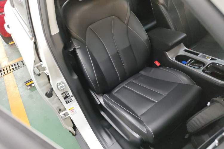 Used GAC Trumpchi GS3 2022 POWER 270T Automatic Luxury Edition Right Front Seat