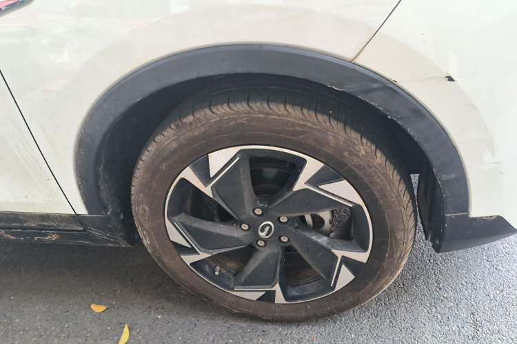 Used GAC Trumpchi GS3 2022 POWER 270T Automatic Luxury Edition Right Front Wheel Hub
