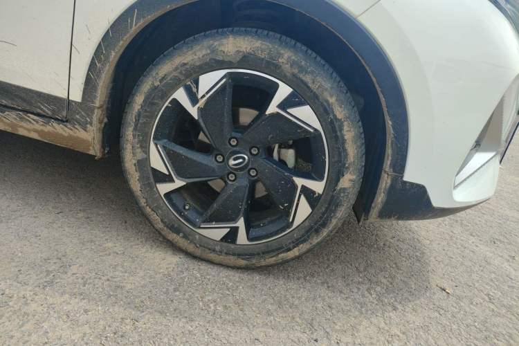 Used GAC Trumpchi GS3 2022 POWER 270T Automatic Luxury Edition Right Front Wheel Hub