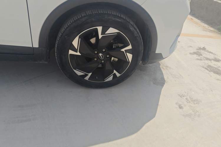 Used GAC Trumpchi GS3 2022 POWER 270T Automatic Luxury Edition Right Front Wheel Hub