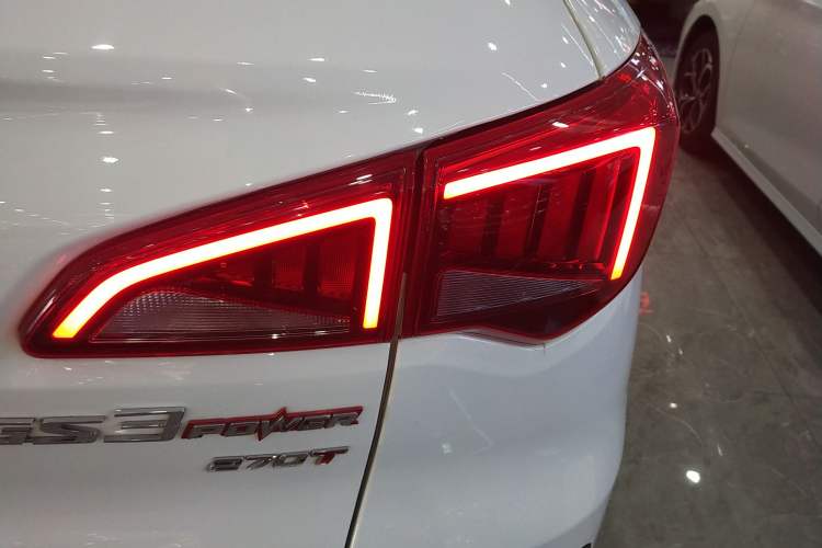 Used GAC Trumpchi GS3 2022 POWER 270T Automatic Luxury Edition Right Rear Taillight