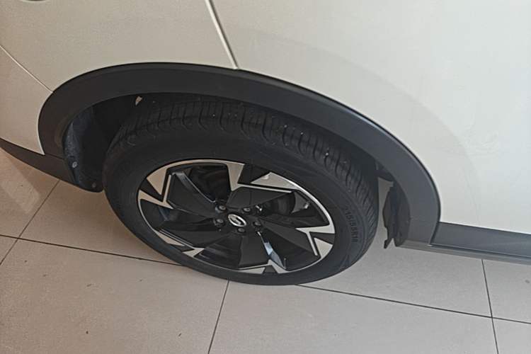 Used GAC Trumpchi GS3 2022 POWER 270T Automatic Luxury Edition Right Rear Wheel Hub