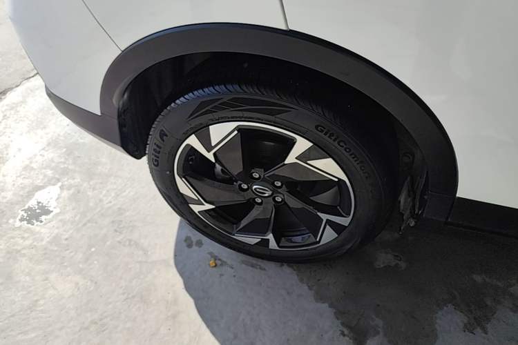 Used GAC Trumpchi GS3 2022 POWER 270T Automatic Luxury Edition Right Rear Wheel Hub