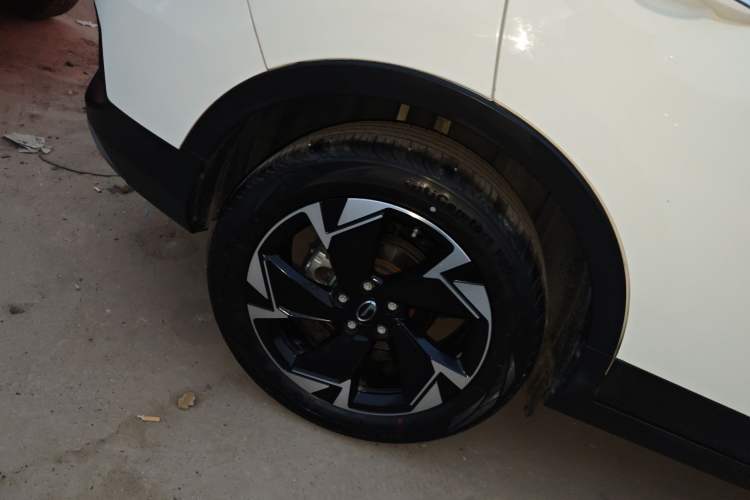 Used GAC Trumpchi GS3 2022 POWER 270T Automatic Luxury Edition Right Rear Wheel Hub
