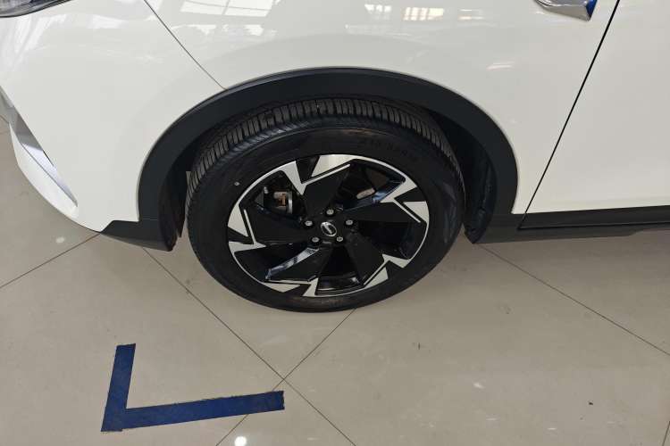Used GAC Trumpchi GS3 2022 POWER 270T Automatic Luxury Edition Right Rear Wheel Hub