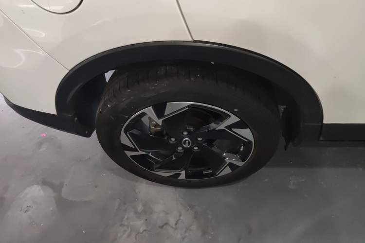 Used GAC Trumpchi GS3 2022 POWER 270T Automatic Luxury Edition Right Rear Wheel Hub