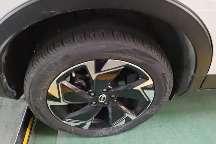 Used GAC Trumpchi GS3 2022 POWER 270T Automatic Luxury Edition Right Rear Wheel Hub