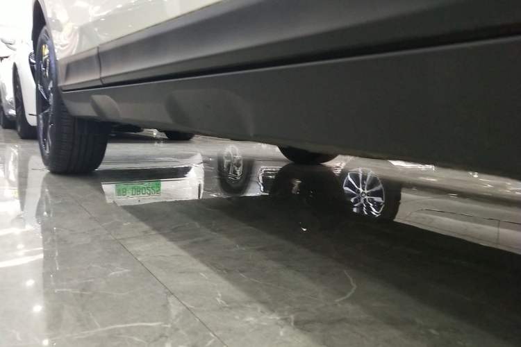 Used GAC Trumpchi GS3 2022 POWER 270T Automatic Luxury Edition Right Side Sill