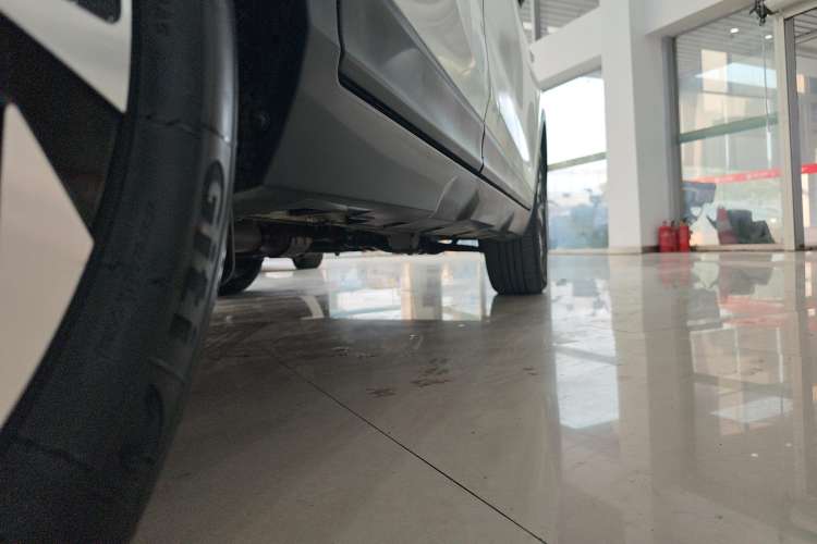 Used GAC Trumpchi GS3 2022 POWER 270T Automatic Luxury Edition Right Side Sill