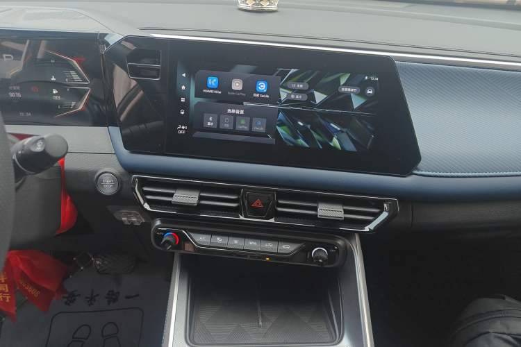Used GAC Trumpchi GS3 2023 Shadow Speed 270T Enjoyment Edition Audio And AC Panel