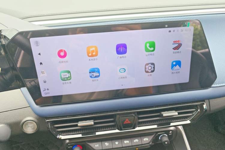 Used GAC Trumpchi GS3 2023 Shadow Speed 270T R-STYLE Edition Audio And AC Panel