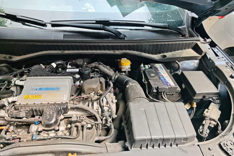 Used GAC Trumpchi GS3 2023 Shadow Speed 270T R-STYLE Edition Engine Bay Left