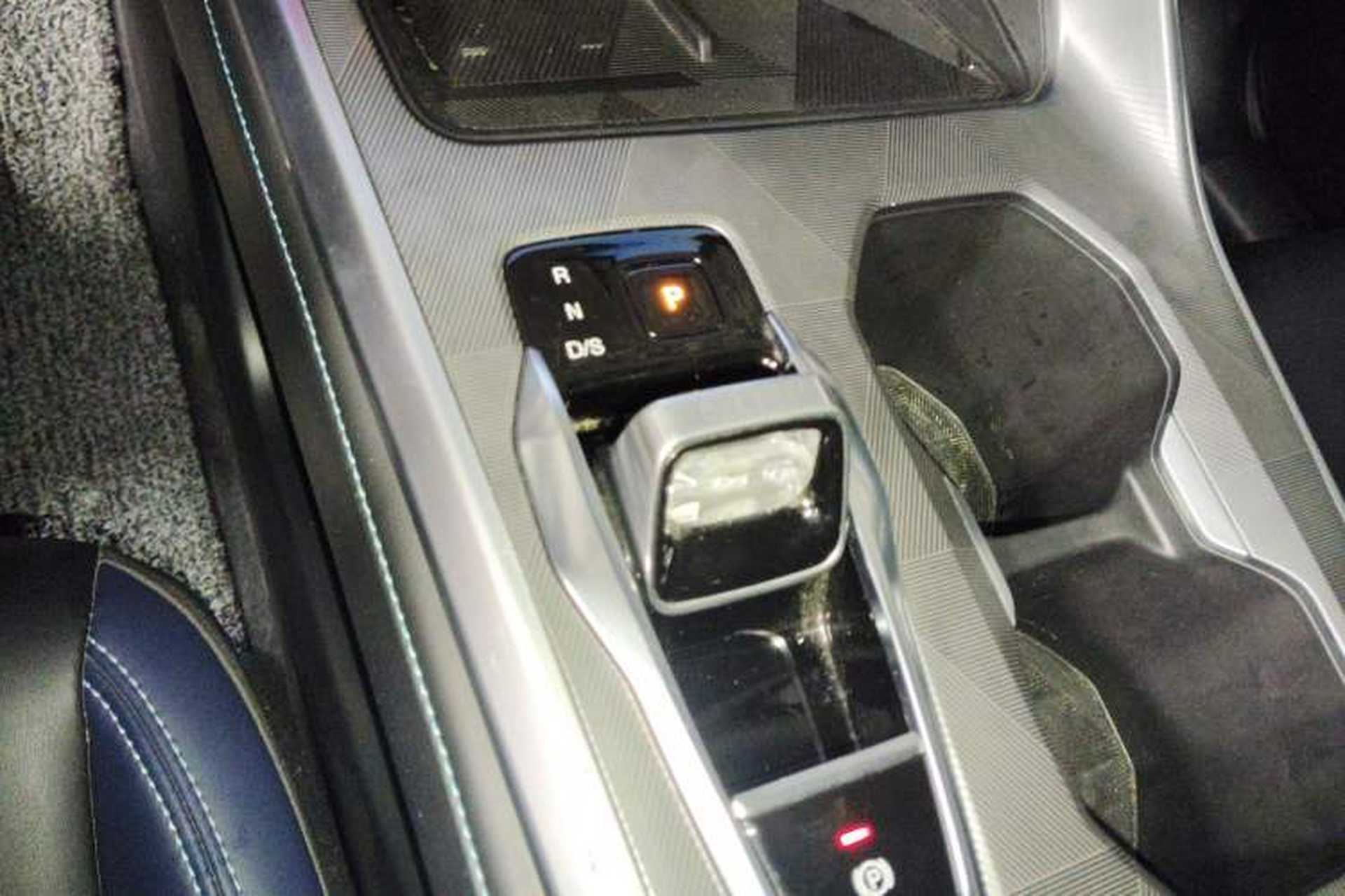 Used GAC Trumpchi GS3 2023 Shadow Speed 270T R-STYLE Edition Gear Lever