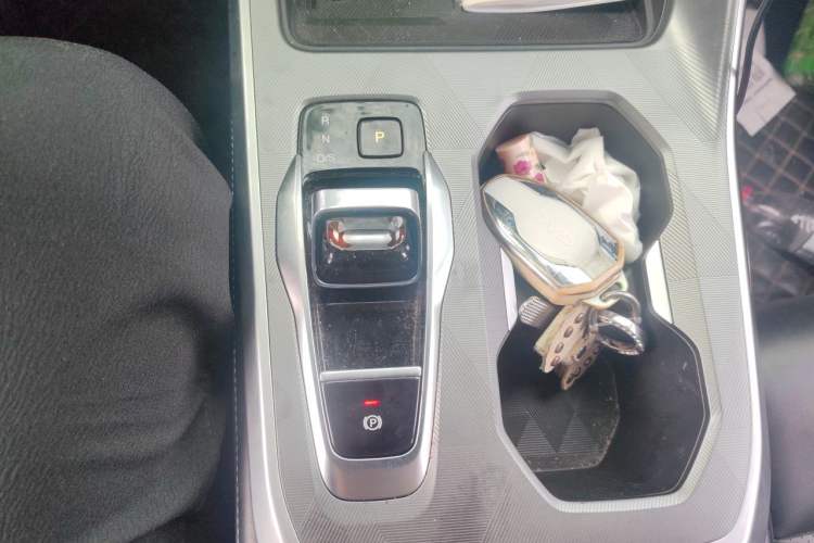 Used GAC Trumpchi GS3 2023 Shadow Speed 270T R-STYLE Edition Gear Lever
