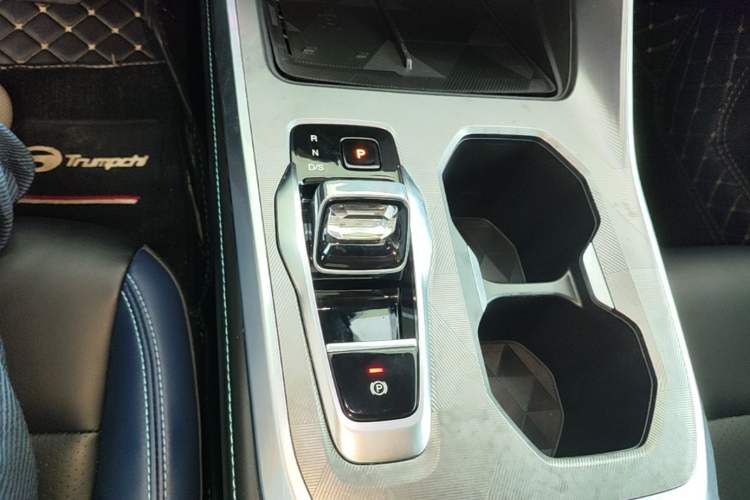 Used GAC Trumpchi GS3 2023 Shadow Speed 270T R-STYLE Edition Gear Lever