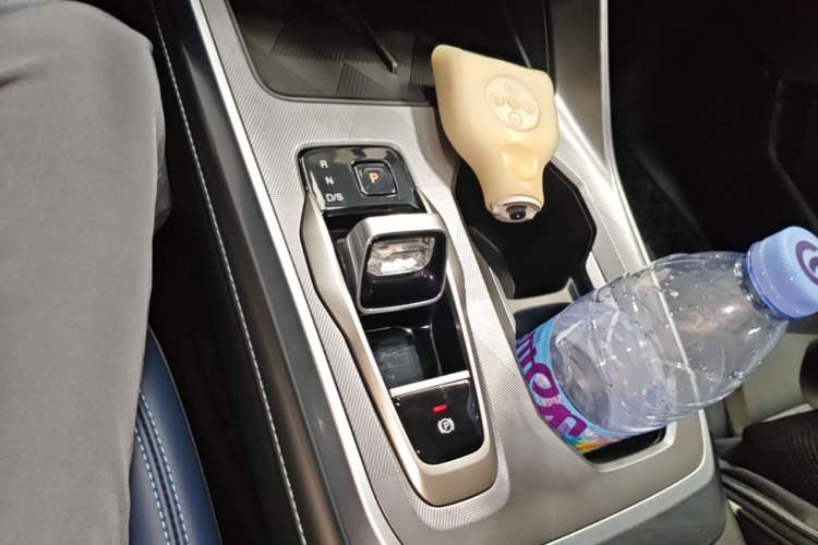 Used GAC Trumpchi GS3 2023 Shadow Speed 270T Enjoyment Edition Gear Lever