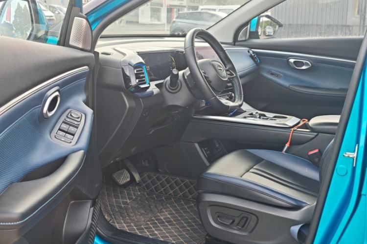 Used GAC Trumpchi GS3 2023 Shadow Speed 270T R-STYLE Edition Interior 2